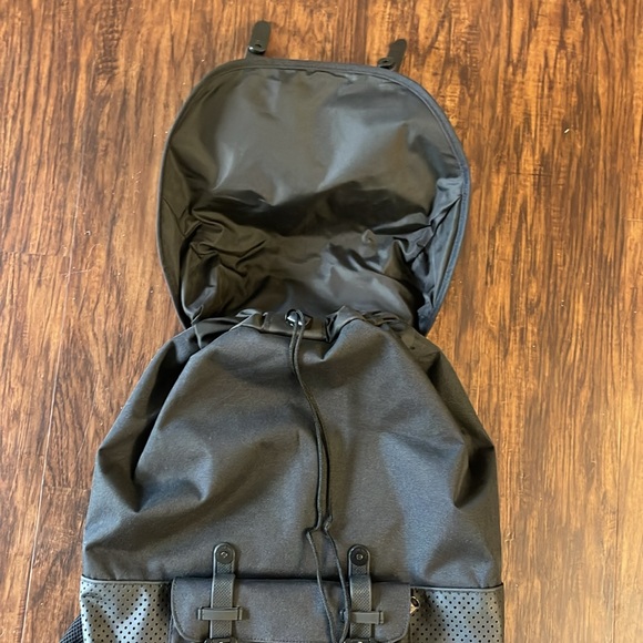 Herschel Supply Co Little America Backpack - Picture 3 of 16